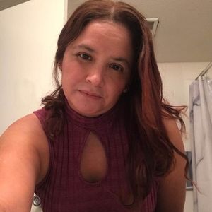 Meet your Posher, Ada alicia